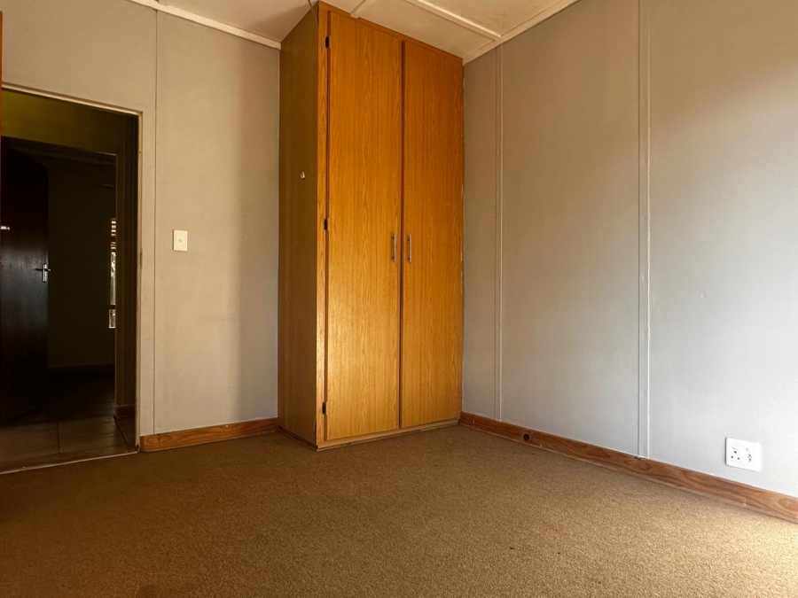 4 Bedroom Property for Sale in Dealesville Free State